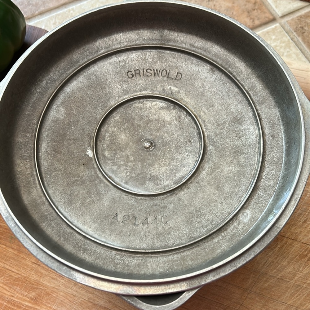 Vintage Rare Griswold Aluminum 4qt Pot Erie Pa
A2144 - Picture 4 of 10